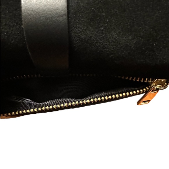 *NEW* Never Used 100% Leather from Florence. Black 10”x9”x3”. Gorgeous! - Picture 6 of 6